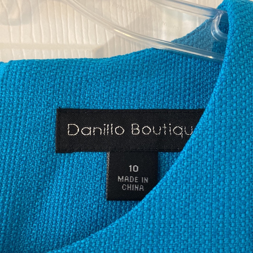 Danilo Boutique Women’s Dress size 10 beautiful blue color length 36” - Picture 2 of 12